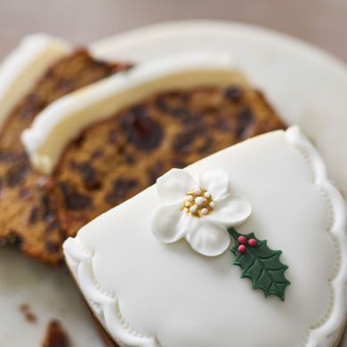 Soft Iced Christmas Cake in a tin