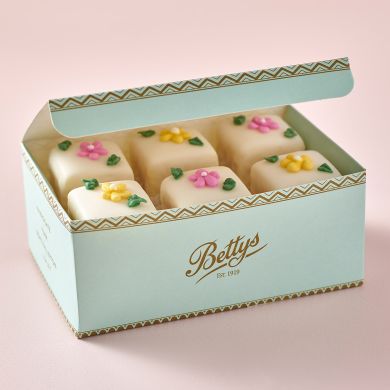 Spring Fondant Fancies (Box of 6)