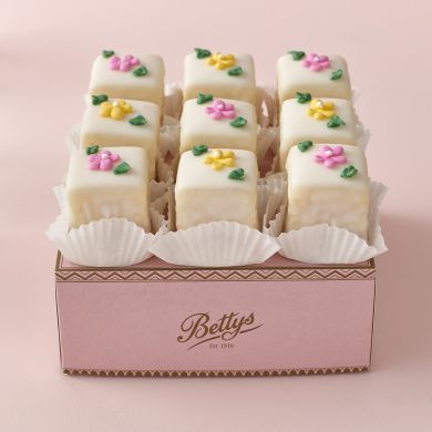 Spring Fondant Fancies (Box of 9)