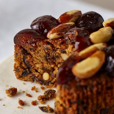 Yorkshire Sloe Gin Fruit Cake in a Tin