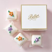 Fondant Fancies (Box of 4)