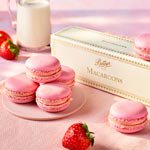 Strawberries and Cream Macaroon (Box of 6)